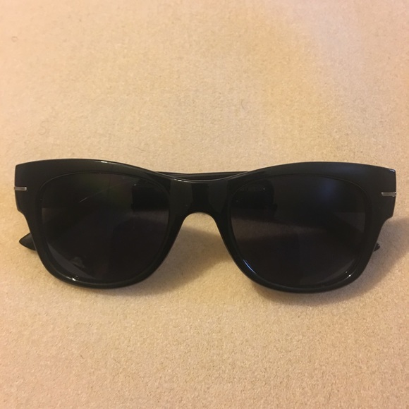 Sunglasses - Picture 2 of 3